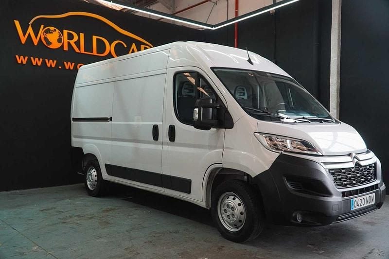 Usado Citroën Jumper 140 CV (102 kW) 2023 Blanco Monovolumen