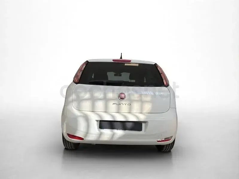 Käytetty Fiat Punto 69 HP (50 kW) 2017 Valkoinen Viistoperä