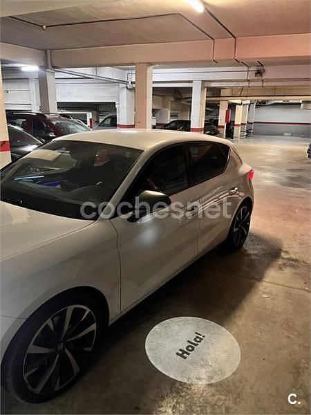 Käytetty Seat Leon FR 150 HP (110 kW) 2022 Valkoinen Sedan