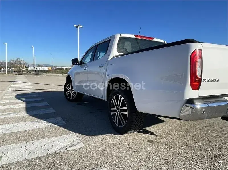 Usado Mercedes X250 190 CV (139 kW) 2017 Blanco Pickup/Camioneta