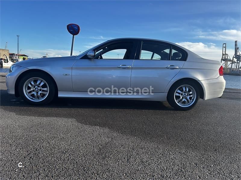 Usado BMW 320 150 CV (110 kW) 2005 Gris / plata Berlina