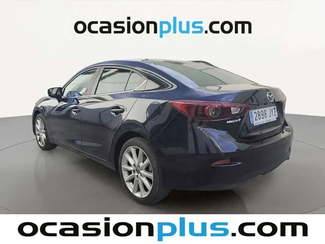 Usado Mazda 3 Luxury 120 CV (88 kW) 2017 Negro Utilitario