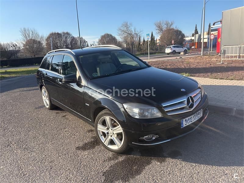 Usado Mercedes C220 Avantgarde 170 CV (125 kW) 2010 Negro Berlina