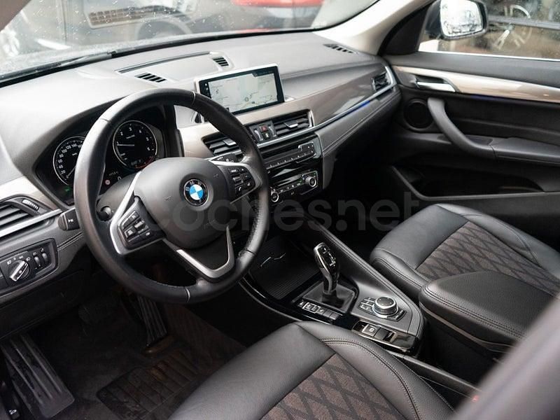 Usado BMW X1 Sport Line 150 CV (110 kW) 2022 Gris / plata SUV