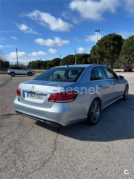 Usado Mercedes E220 170 CV (125 kW) 2014 Gris / plata Berlina
