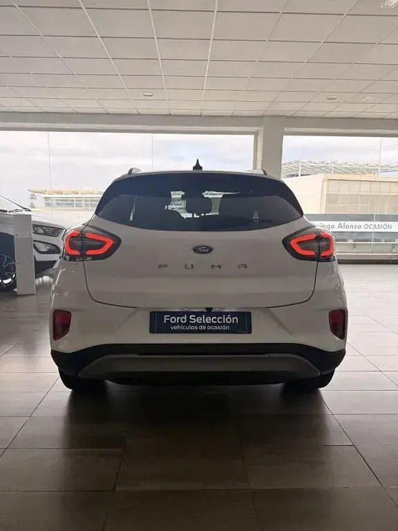 Usado Ford Puma Titanium 125 CV (91 kW) 2023 Blanco SUV