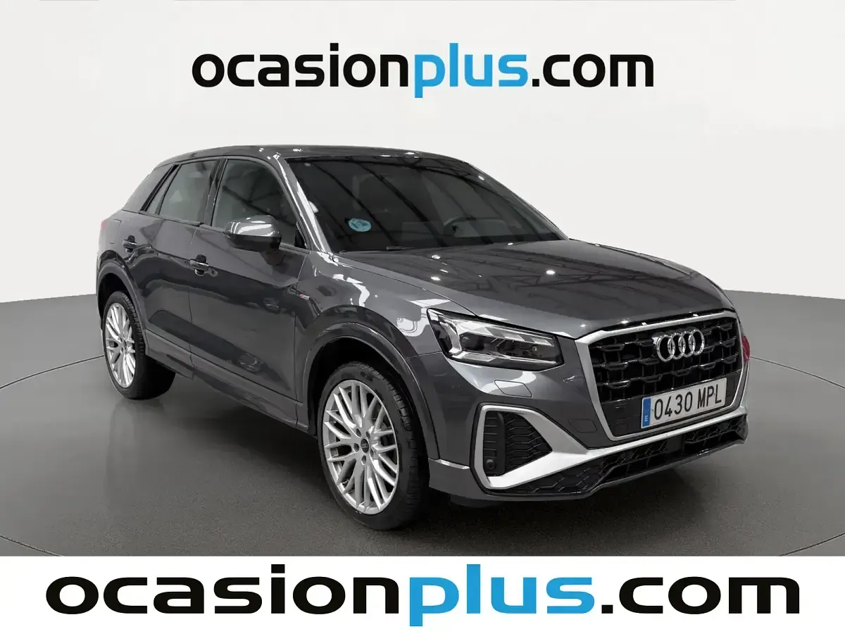 Usado Audi Q2 S-Line 150 CV (110 kW) 2024 Gris SUV