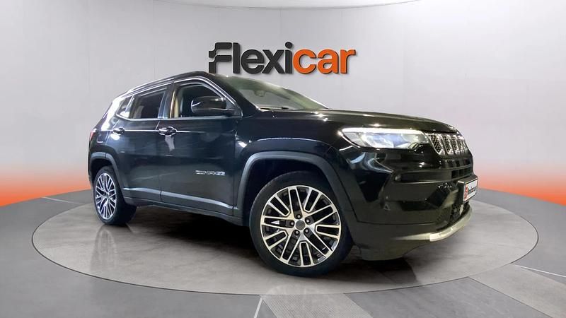 Usado Jeep Compass Limited 131 CV (96 kW) 2022 Negro SUV