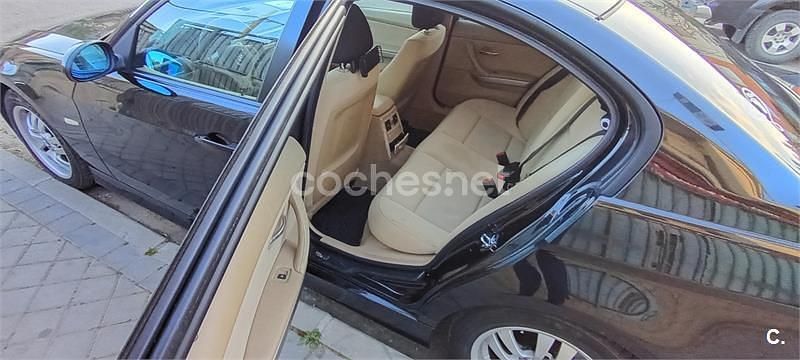 Usado BMW 318 122 CV (89 kW) 2006 Negro Berlina