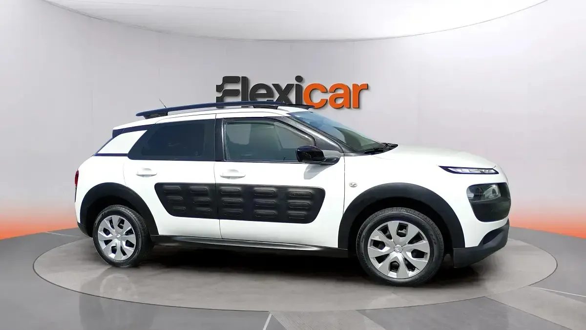 Usado Citroën C4 Feel 82 CV (60 kW) 2017 Blanco Berlina