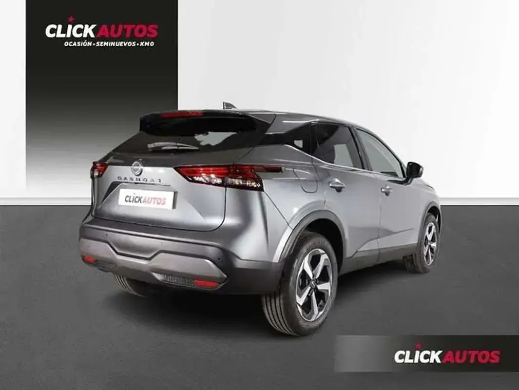 Usado Nissan Qashqai N-Connecta 141 CV (103 kW) 2023 Gris SUV