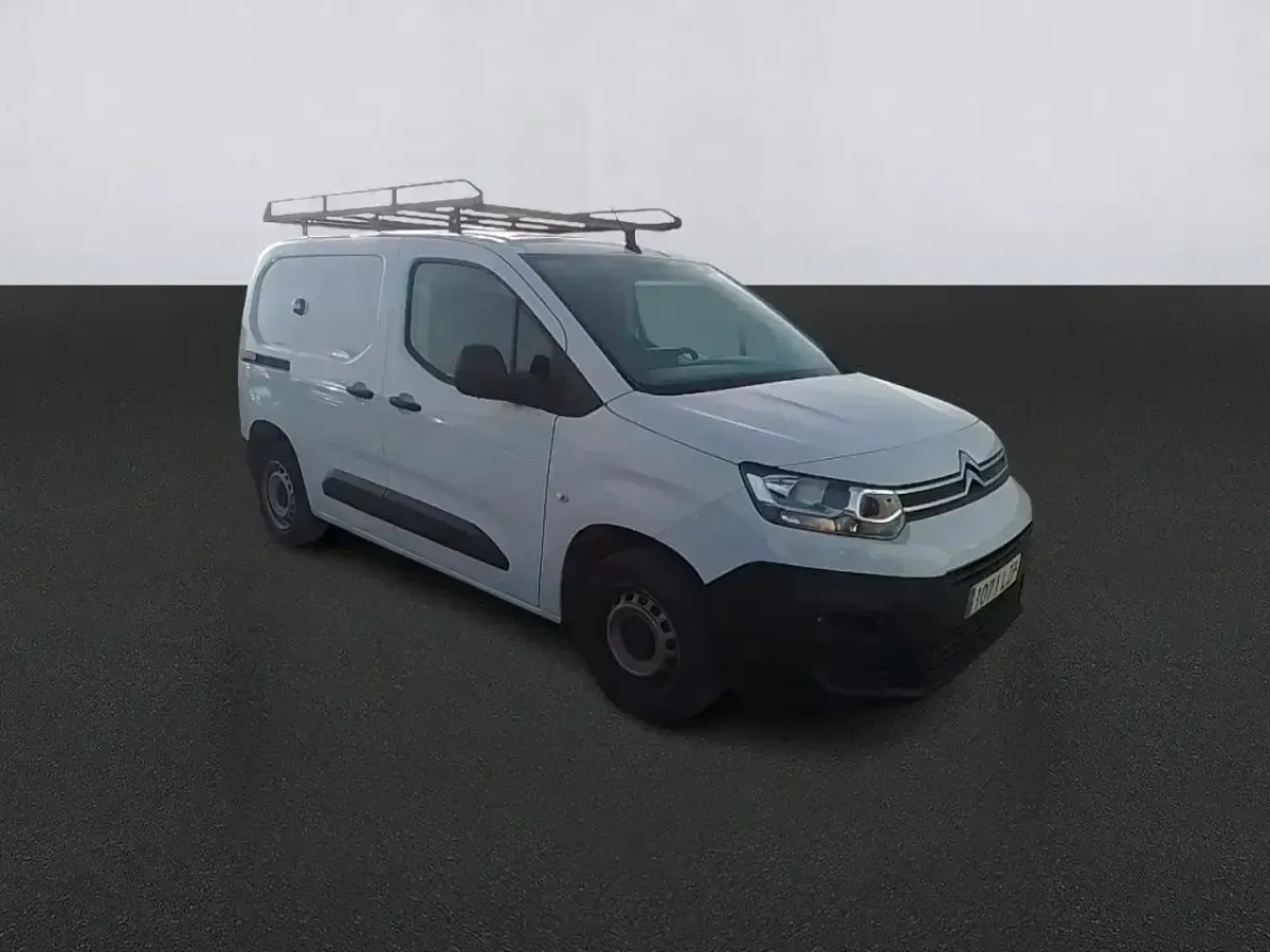 Usado Citroën Berlingo 102 CV (75 kW) 2022 Blanco Monovolumen
