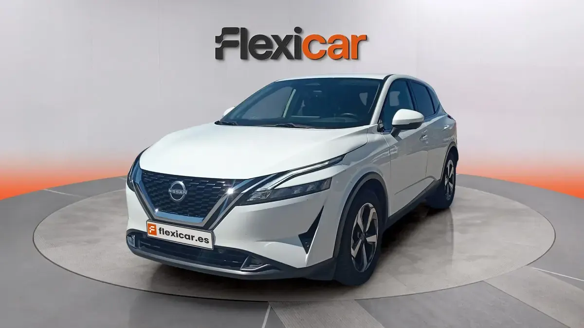 Usado Nissan Qashqai Acenta 158 CV (116 kW) 2023 Blanco SUV