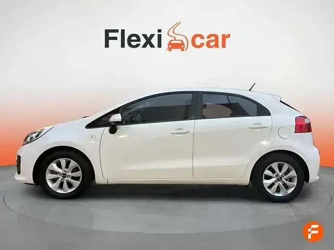 Usado Kia Rio 84 CV (61 kW) 2017 Blanco
