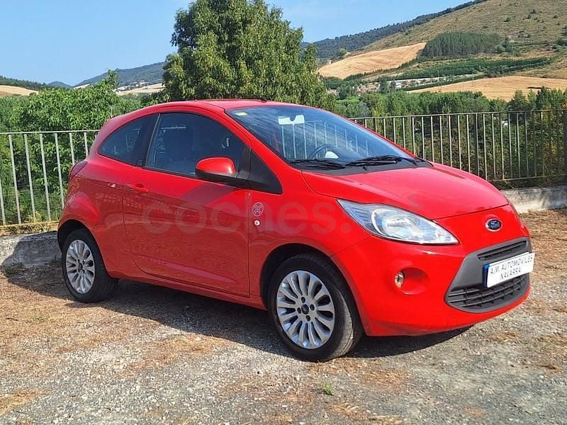 Usado Ford Ka Titanium 75 CV (55 kW) 2009 Rojo Utilitario