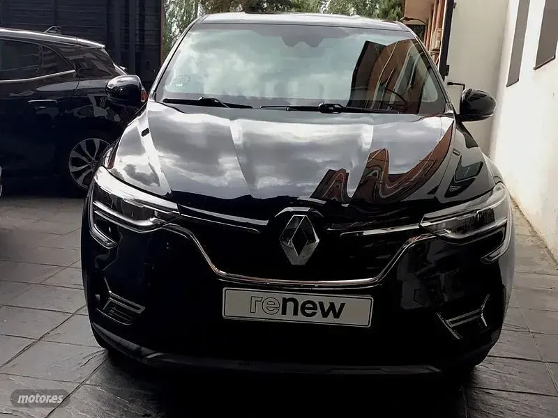 Usado Renault Arkana 140 CV (102 kW) 2023 Negro SUV