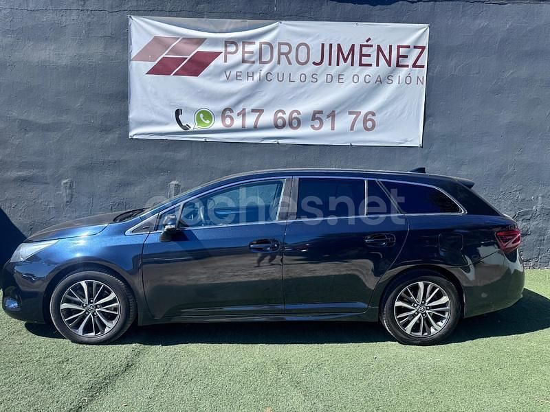 Negro Usado 2015 Toyota Avensis Advance Familiar | 9990 € (Precio justo) - Imagen 1/4