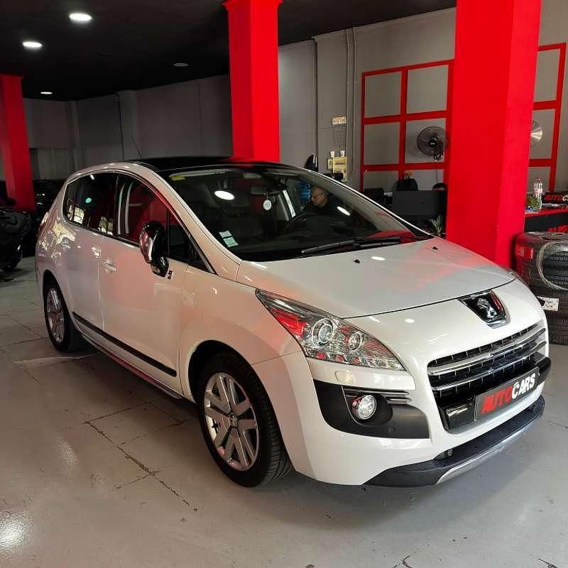 Blanco Usado 2013 Peugeot 3008 Monovolumen | 8500 € (Buen precio) - Imagen 1/4