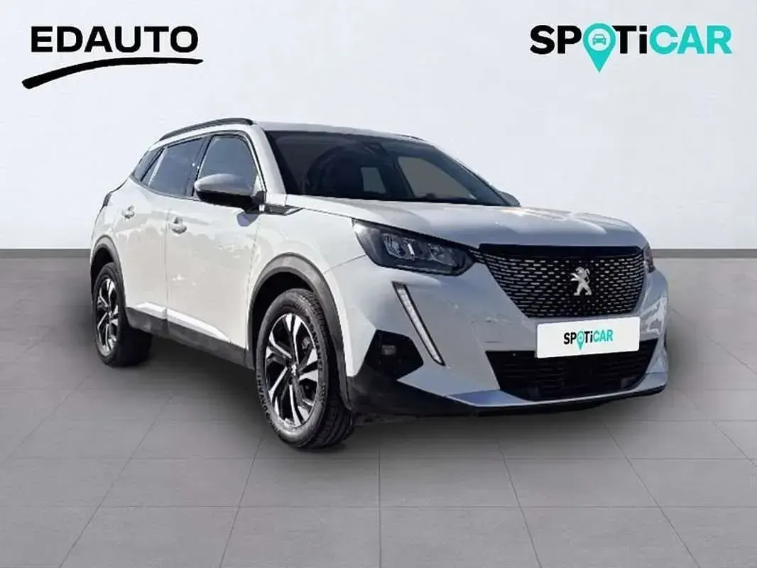 Usado Peugeot 2008 Allure 101 CV (74 kW) 2021 Blanco SUV