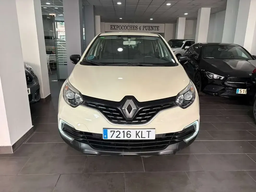 Usado Renault Captur Life 90 CV (66 kW) 2018 Blanco SUV