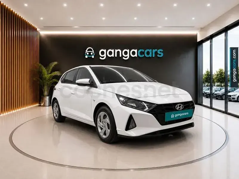 Usado Hyundai i20 84 CV (61 kW) 2021 Gris / plata Utilitario