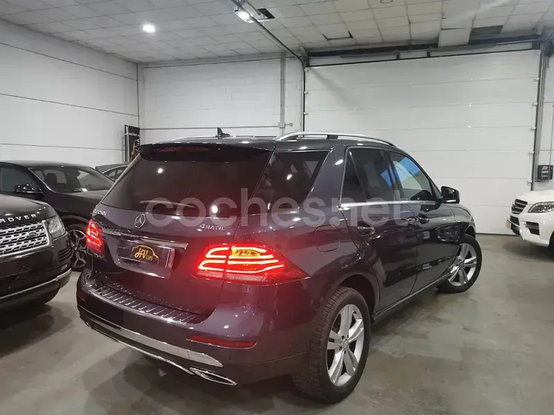 Usado Mercedes GLE250 204 CV (150 kW) 2017 Gris / plata SUV