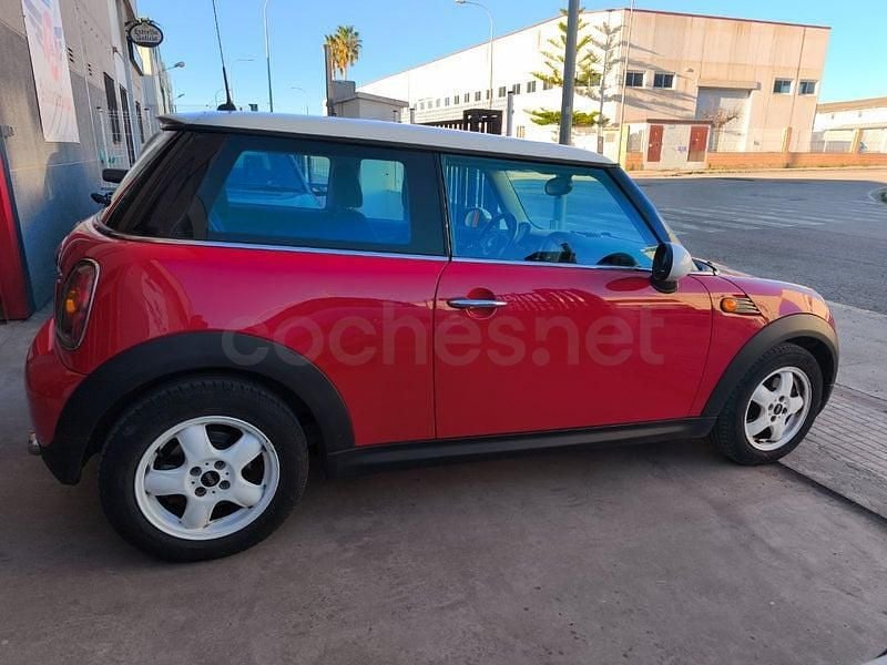 Usado Mini Cooper 120 CV (88 kW) 2007 Rojo Utilitario