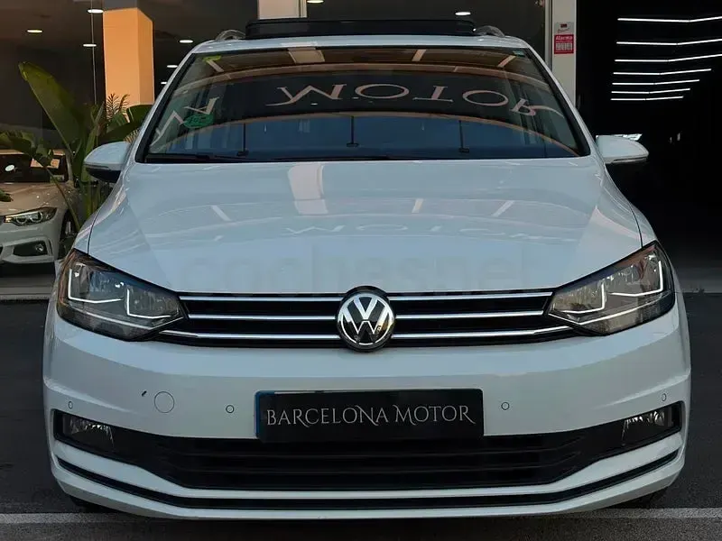 Usado VW Touran Advance 150 CV (110 kW) 2018 Blanco Monovolumen