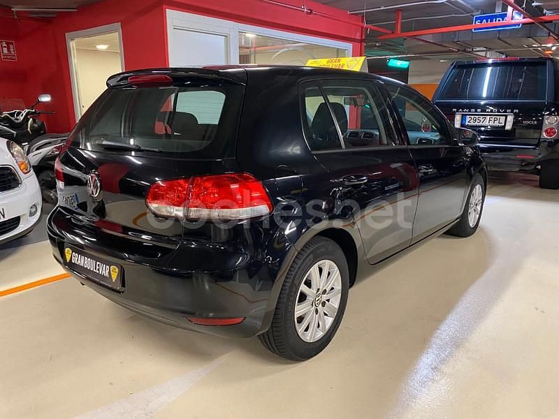 Usado VW Golf VI 105 CV (77 kW) 2011 Negro Utilitario