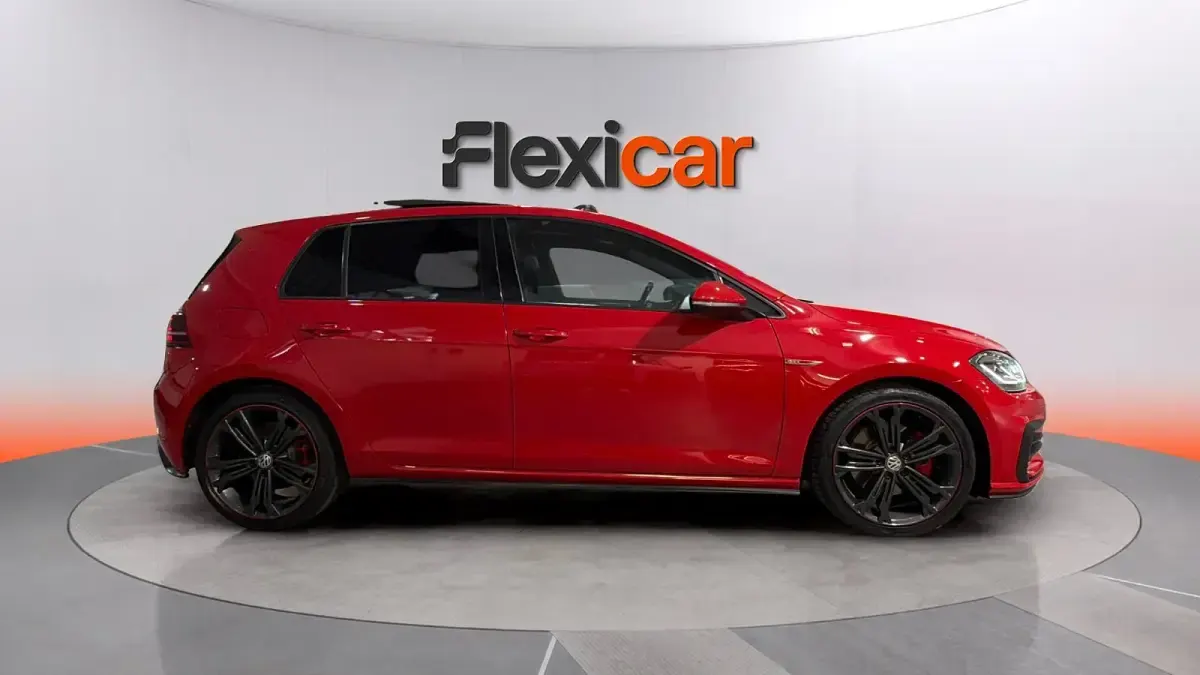 Usado VW Golf VII GTI 230 CV (169 kW) 2017 Rojo Berlina