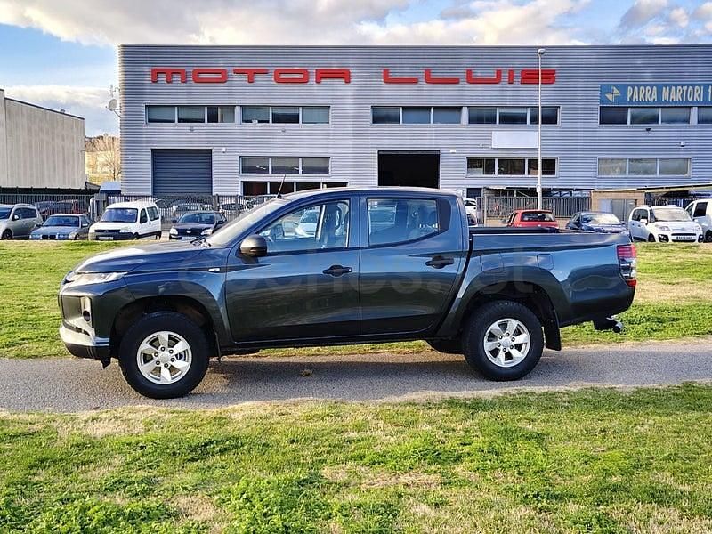 Usado Mitsubishi L200 150 CV (110 kW) 2020 Negro Recogida