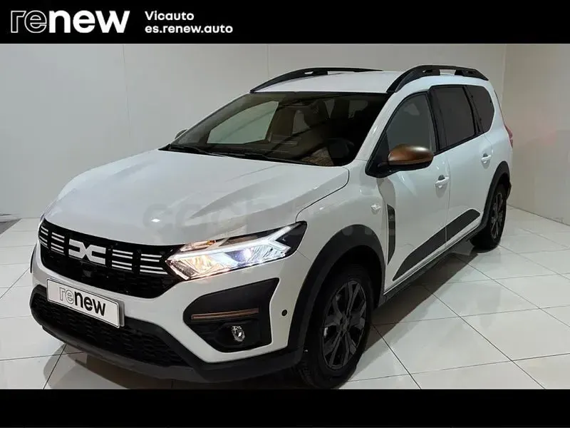 Usado Dacia Jogger Extreme 100 CV (73 kW) 2026 Blanco Monovolumen