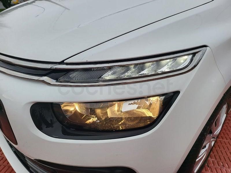 Usado Citroën C4 SpaceTourer Live 131 CV (96 kW) 2021 Blanco Monovolumen