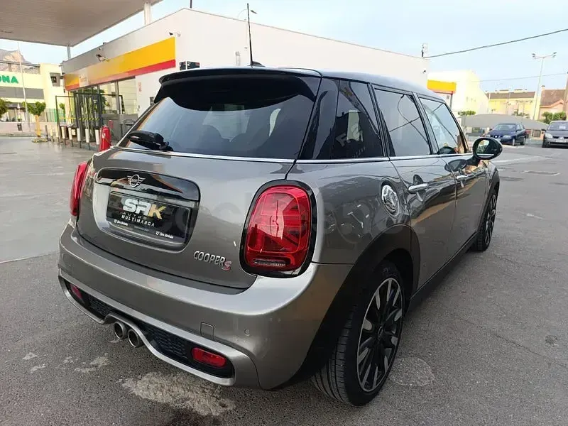 Usado Mini Cooper S 192 CV (141 kW) 2018 Gris / plata Utilitario