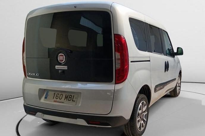 Usado Fiat Doblò Trekking 120 HP (88 kW) 2022 Monovolume