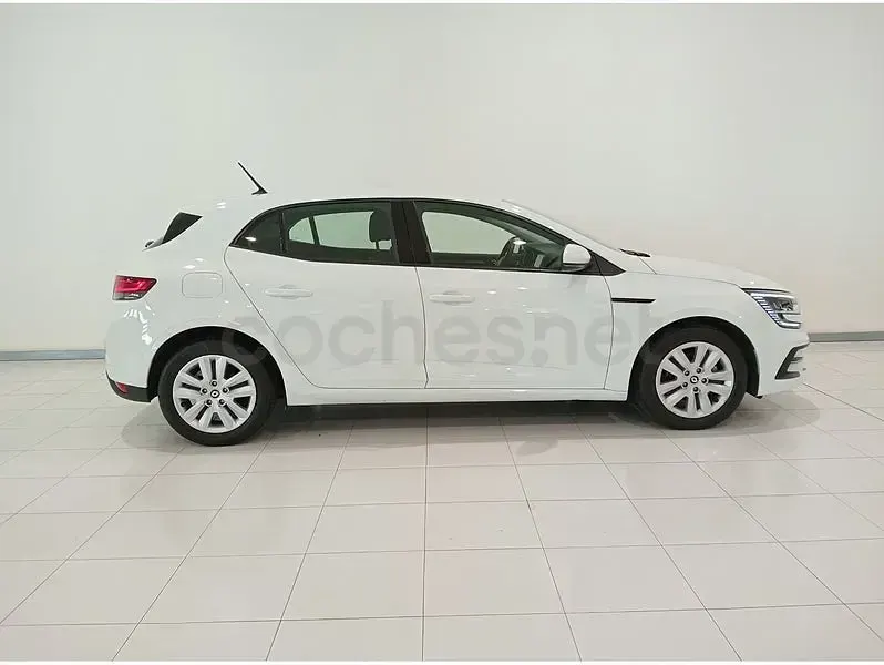 Usado Renault Mégane II Equilibre 115 CV (84 kW) 2022 Blanco Berlina