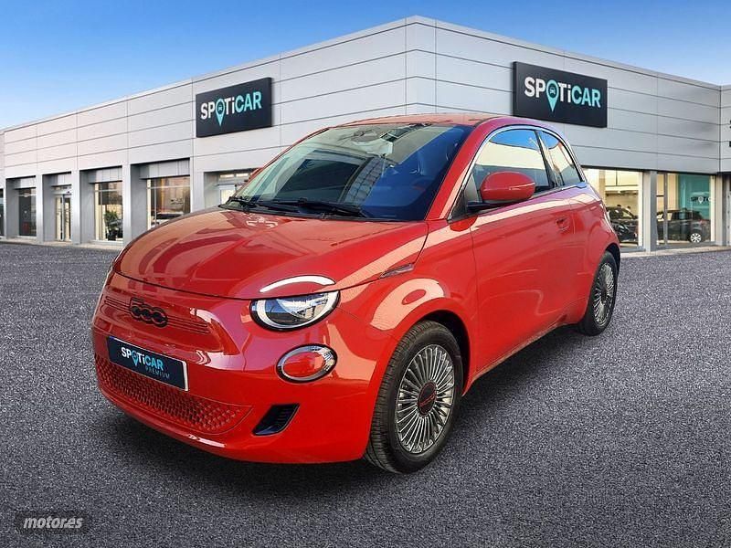 Rojo Usado 2023 Fiat 500e Red Berlina | 21.990 € (Caro) - Imagen 1/4