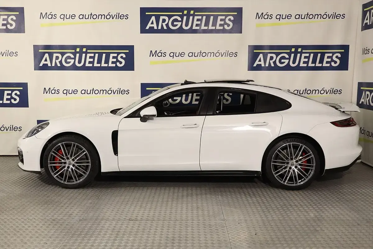 Usado Porsche Panamera Turbo 550 CV (404 kW) 2017 Blanco Berlina