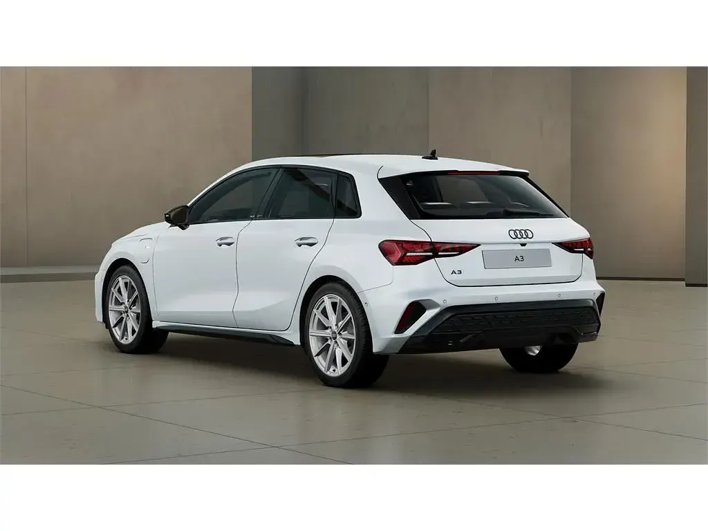 Nuevo Audi Q3 Advanced 272 CV (200 kW) 2026 Blanco arkona SUV