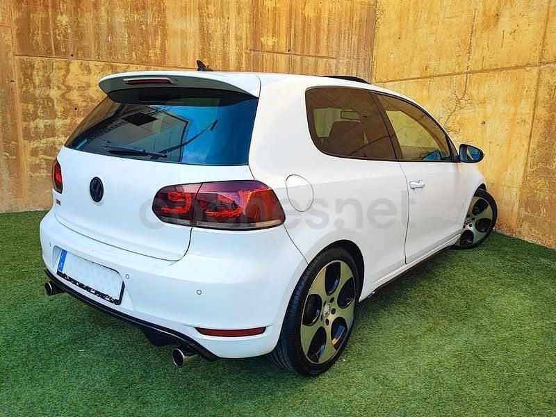 Usado VW Golf VI GTI 210 CV (154 kW) 2011 Blanco Utilitario