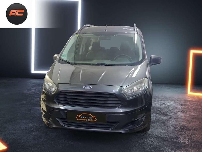 Usado Ford Tourneo Courier Ambiente 102 CV (75 kW) 2015 Gris Monovolumen