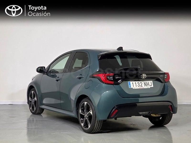 Nuevo Toyota Yaris Hybrid Style 116 CV (85 kW) 2025 Verde Berlina