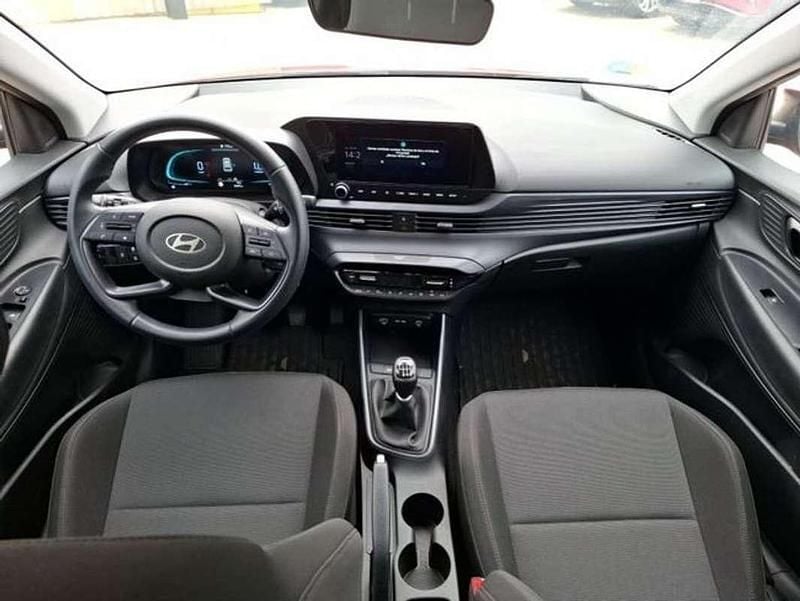 Usado Hyundai Bayon 84 CV (61 kW) 2023 Rojo SUV