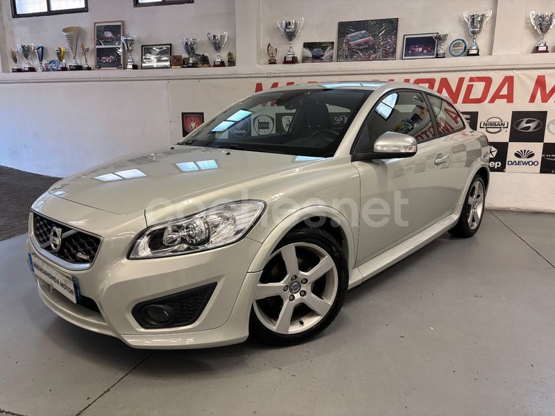 Gris / plata Usado 2011 Volvo C30 Momentum Utilitario | 7950 € (Precio justo) - Imagen 1/4