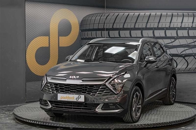 Gris / plata Usado 2024 Kia Sportage SUV | 26.100 € (Precio justo) - Imagen 1/4