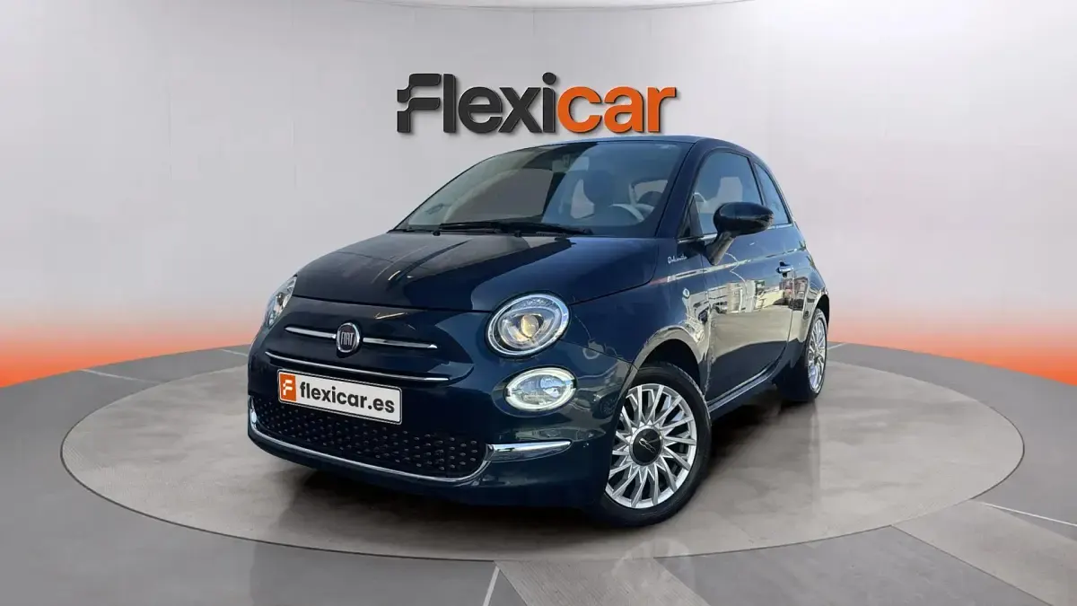 Usado Fiat 500 Dolcevita 70 CV (51 kW) 2023 Azul Berlina
