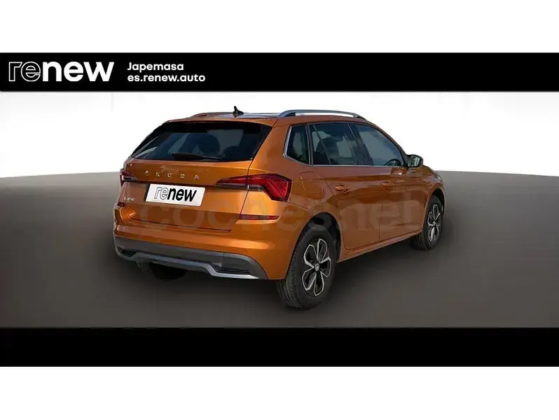 Usado Skoda Kamiq Ambition 110 CV (80 kW) 2022 Naranja SUV