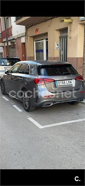 Usado Mercedes A180 116 CV (85 kW) 2021 Gris / plata Berlina