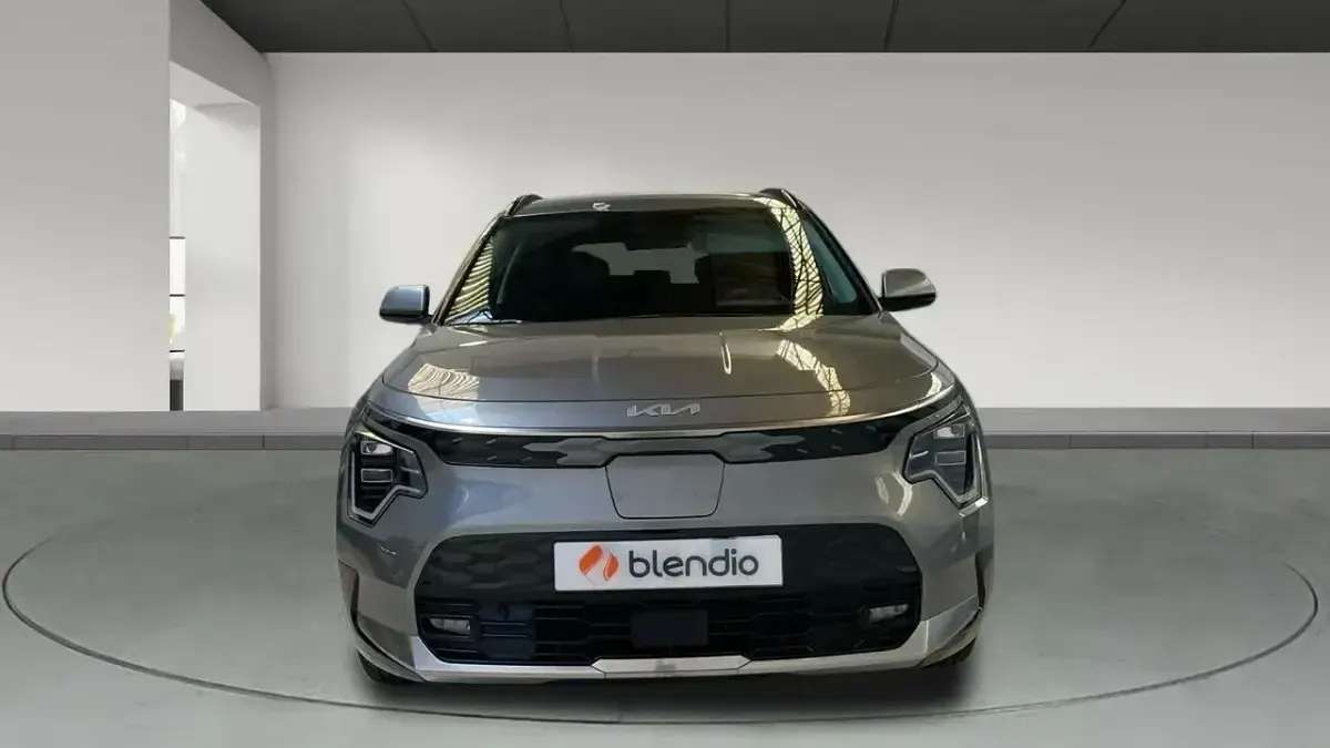 Usado Kia e-Niro 150 kW (204 CV) 2024 Gris SUV