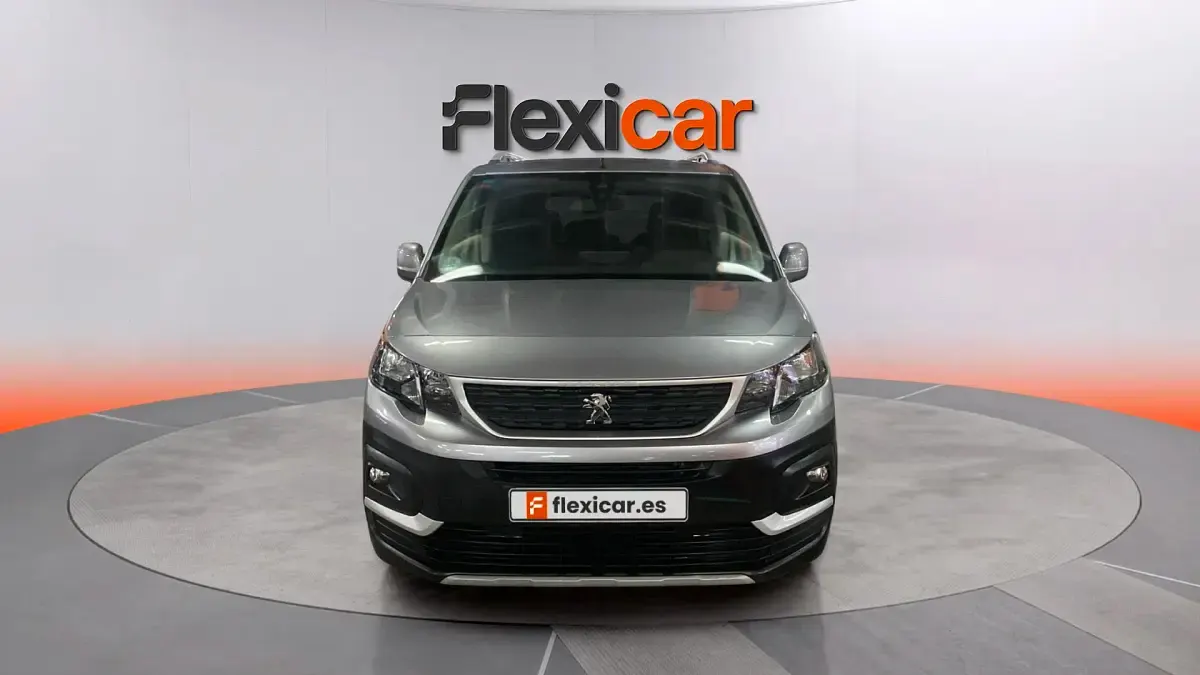 Usado Peugeot Rifter Access 101 CV (74 kW) 2019 Gris Monovolumen